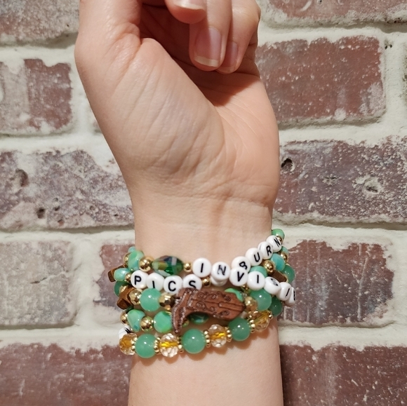 Taylor Swift Debut Inspired Friendship Bracelets Set Of 5 - Picture 8 of 10